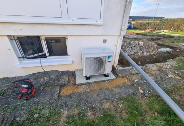 Installation pompe à chaleur DAIKIN à Fresnay sur Sarthe