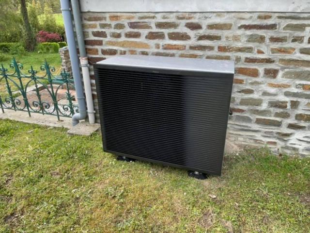 Installation pompe à chaleur Daikin Altherma Quintessence de 18kw